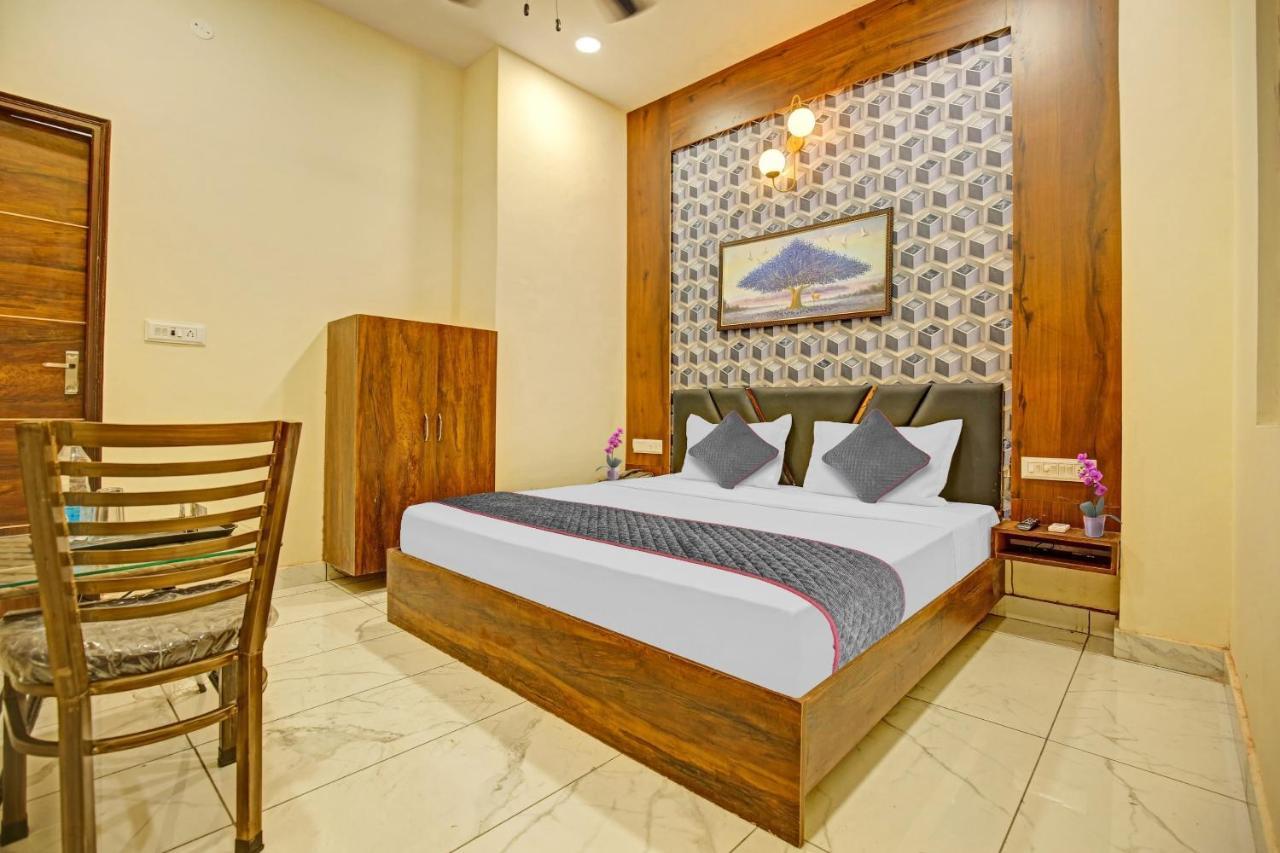 Townhouse Sky Hotel Ludhiana Exterior photo